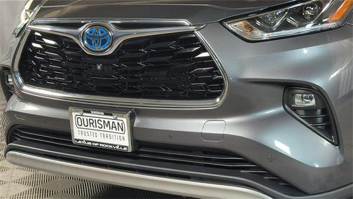 2021 Toyota Highlander Hybrid Platinum
