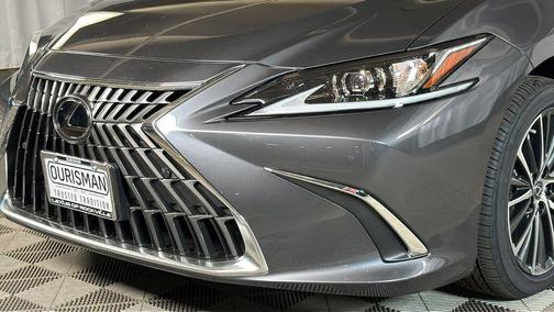 2025 Lexus ES 350 Base