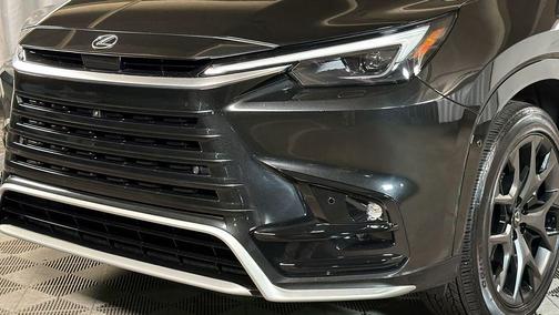 2025 Lexus TX 500h F SPORT Premium