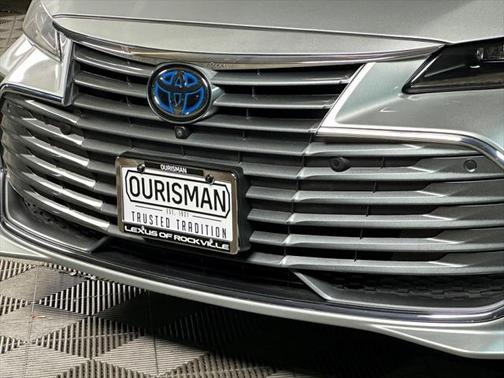 2019 Toyota Avalon Hybrid Limited