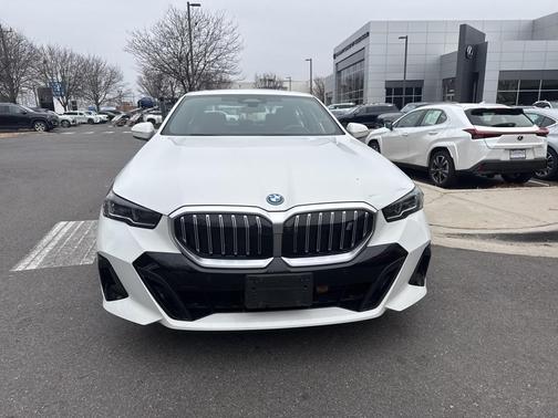 2024 BMW i5 eDrive40