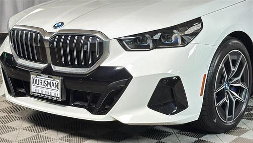 2024 BMW i5 eDrive40