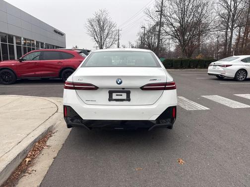 2024 BMW i5 eDrive40