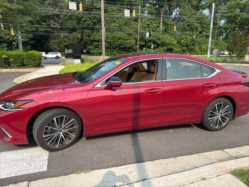 2023 Lexus ES 350 Base