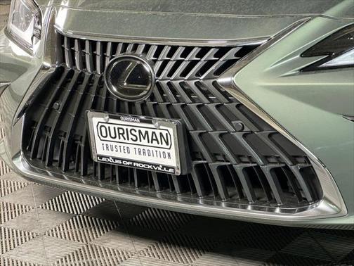 2025 Lexus ES 350 Base