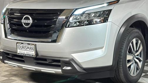 2024 Nissan Pathfinder SL 4WD