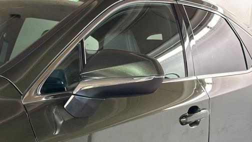 Nori Green Pearl 2023 Lexus RX 350 Premium