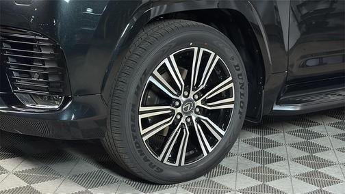 2025 Lexus LX 600 Luxury