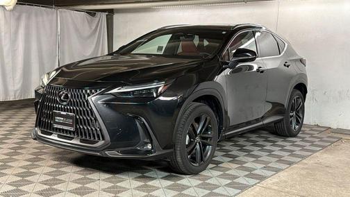 2022 Lexus NX 450h+ Luxury