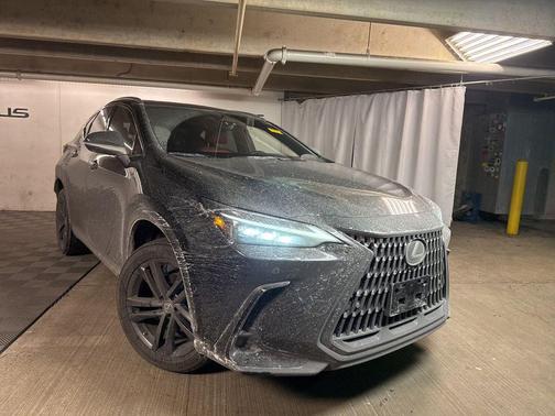 2022 Lexus NX 450h+ Luxury