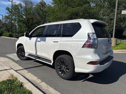 Eminent White Pearl 2023 Lexus GX 460 Premium
