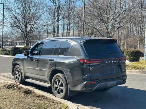 2023 Lexus LX 600 Premium