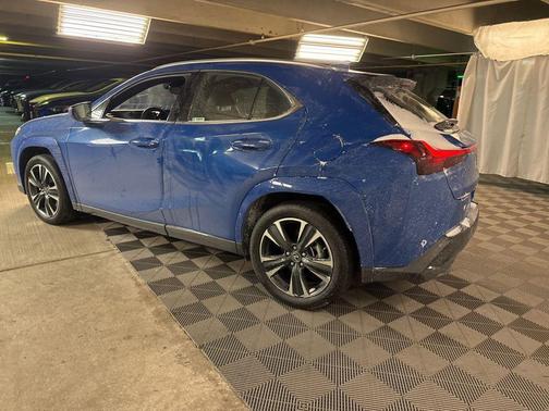 2023 Lexus UX 250h Base