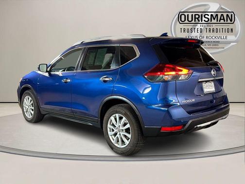 2020 Nissan Rogue SV
