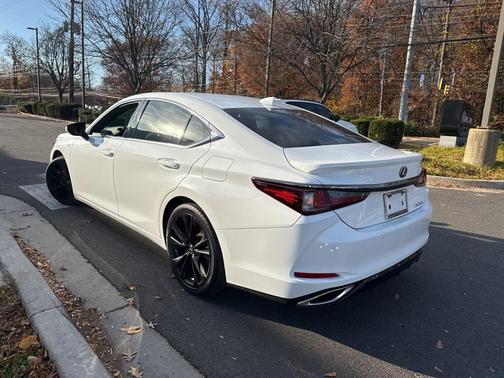 2022 Lexus ES 350 F Sport