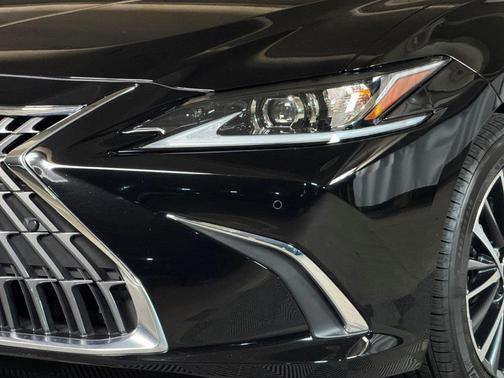 2024 Lexus ES 350 Base