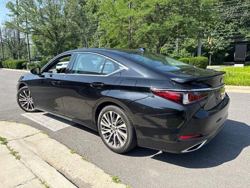Obsidian 2021 Lexus ES 350 Base
