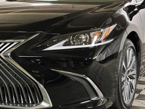 Obsidian 2021 Lexus ES 350 Base