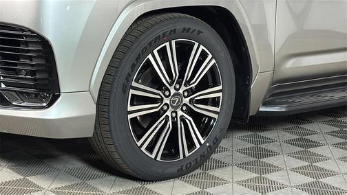 2025 Lexus LX 600 Luxury