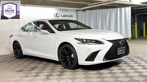 2024 Lexus ES 300h F SPORT Handling