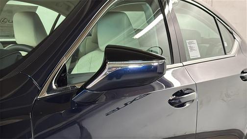 2025 Lexus ES 350 Base