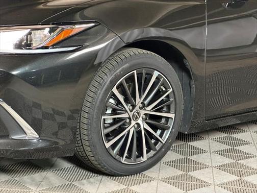 2024 Lexus ES 350 Base