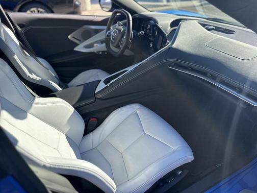 2025 Chevrolet Corvette Stingray w/2LT