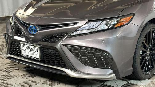 Predawn Gray Mica 2024 Toyota Camry Hybrid SE