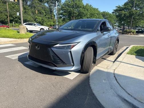 2023 Lexus RZ 450e Luxury