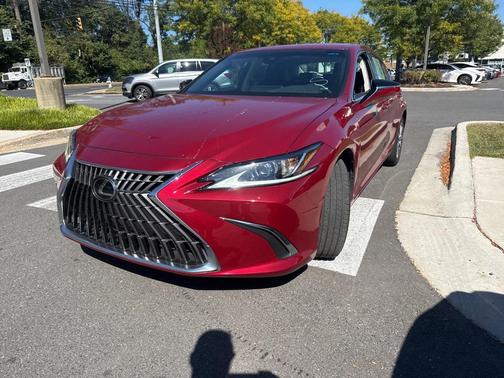 2022 Lexus ES 350 Base