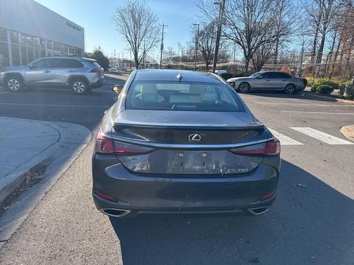 2022 Lexus ES 350 Base