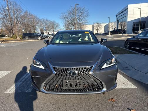 2022 Lexus ES 350 Base
