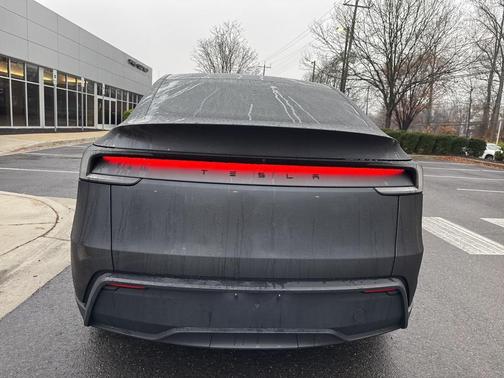 2026 Tesla Model Y Long Range Dual Motor All-Wheel Drive