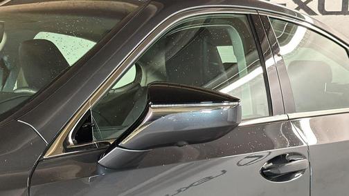 Cloudburst Gray 2025 Lexus ES 300h Luxury
