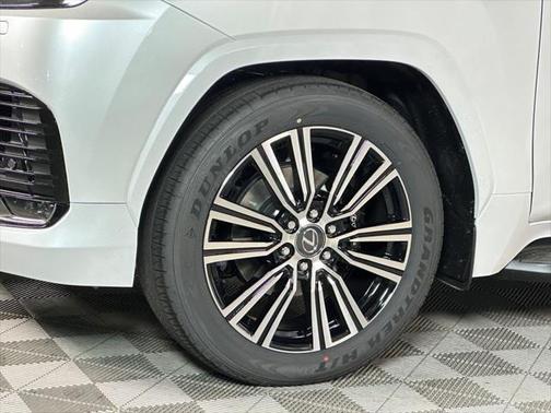 2025 Lexus LX 600 Luxury