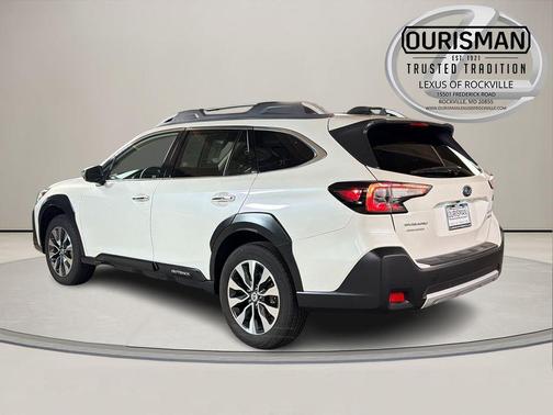 Crystal White Pearl 2024 Subaru Outback Touring XT