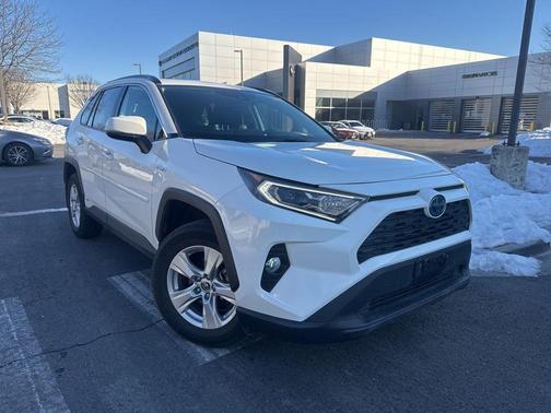 2019 Toyota RAV4 Hybrid XLE