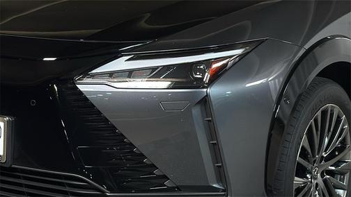 2023 Lexus RZ 450e Luxury