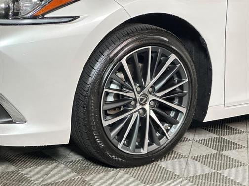 2022 Lexus ES 350 Base