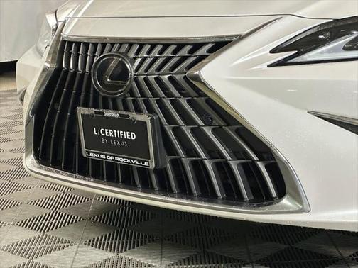 2022 Lexus ES 350 Base