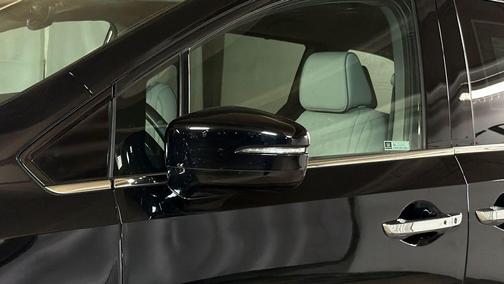 Crystal Black Pearl 2022 Honda Odyssey Elite
