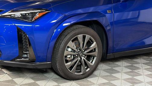 2025 Lexus UX 300h F SPORT Design