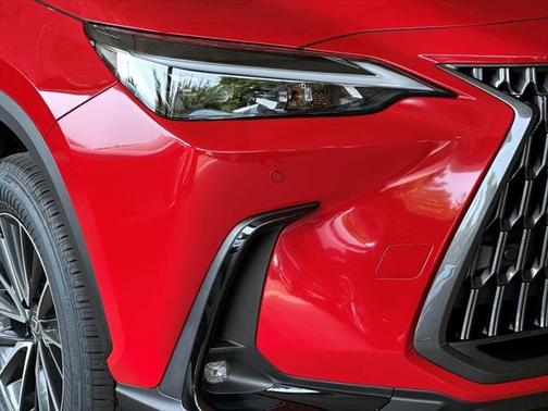 2025 Lexus NX 350h Premium