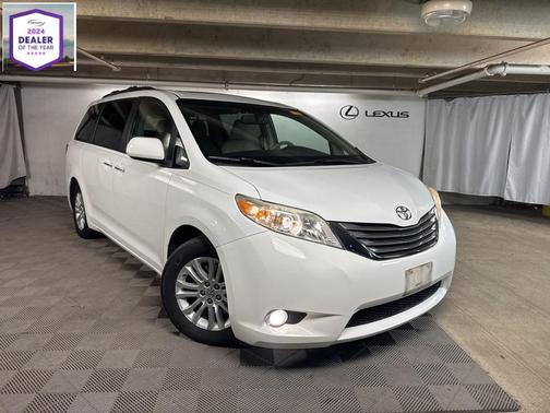 2012 Toyota Sienna XLE