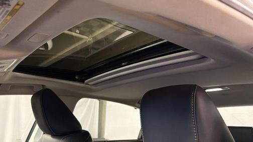 2023 Lexus ES 300h Ultra Luxury