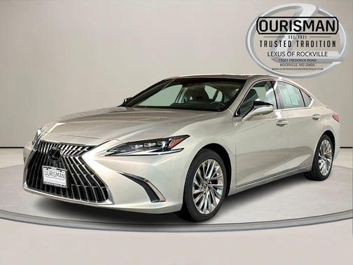 2023 Lexus ES 300h Ultra Luxury