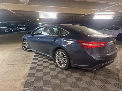 2016 Toyota Avalon Limited