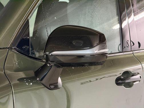 Nori Green Pearl 2025 Lexus LX 700h Overtrail