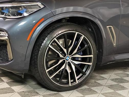 2020 BMW X5 M50i