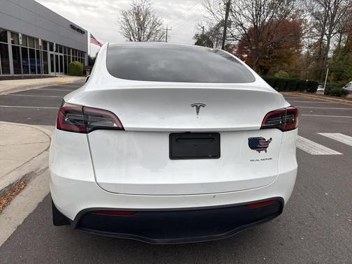 2023 Tesla Model Y Long Range Dual Motor All-Wheel Drive